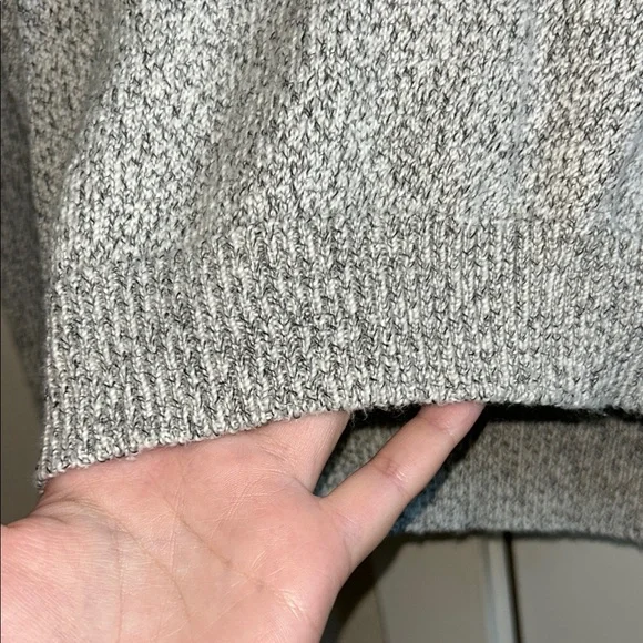 🌚Brandy Melville Gray Cropped Sweater - Picture 4 of 5